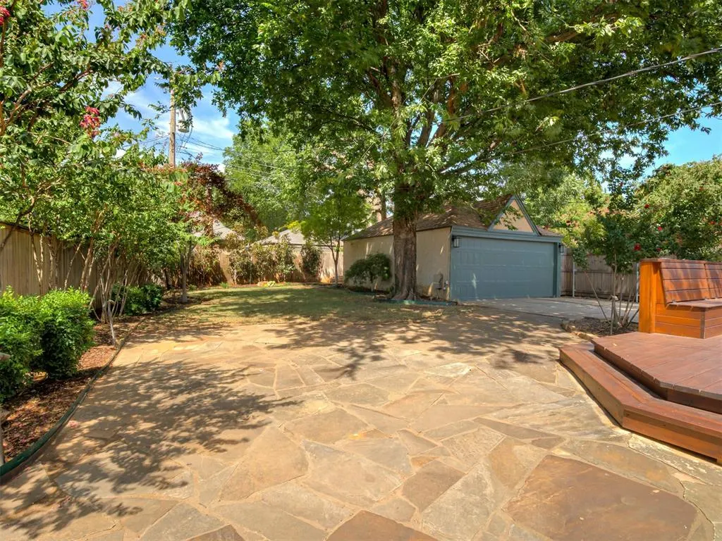 Photo 40 — 217 Edgemere Court, Oklahoma City, OK 73118