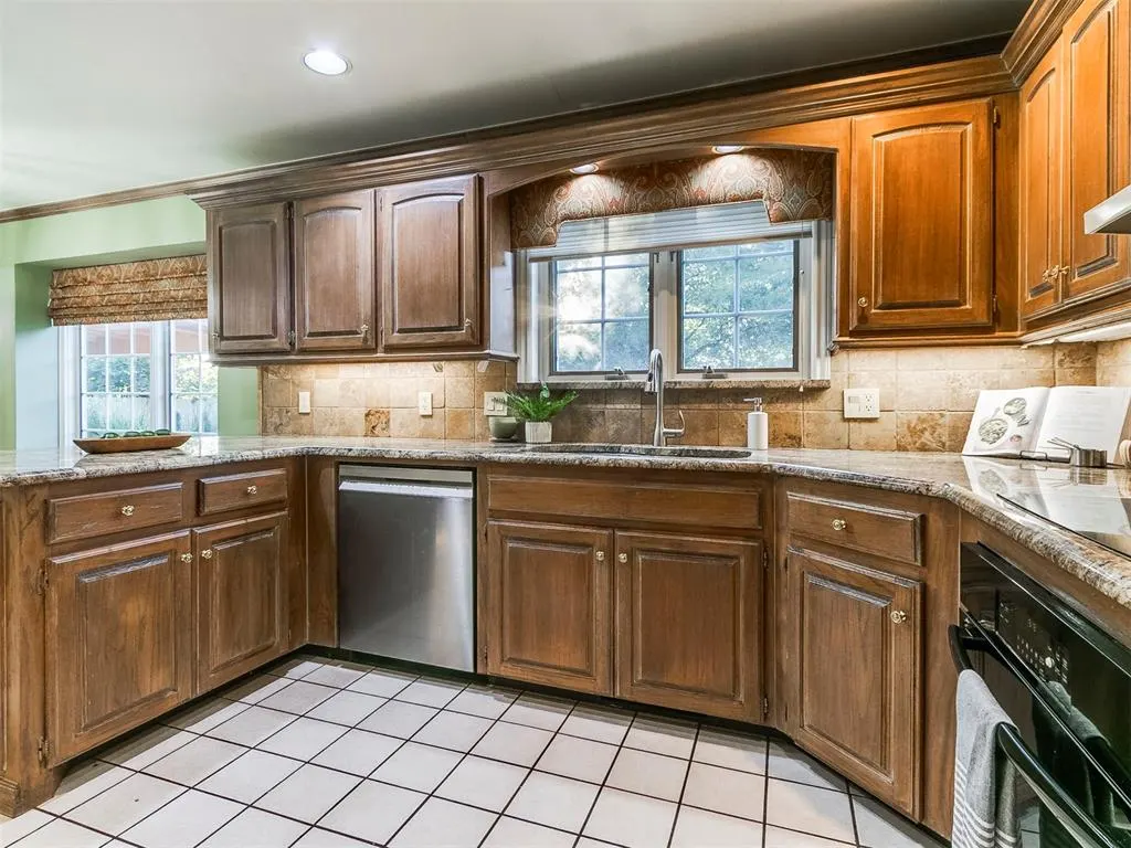 Photo 15 — 1713 Eagle Drive, Edmond, OK 73034