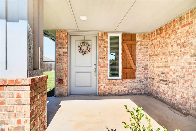 Photo 3 — 11437 SW 12th Street, Yukon, OK 73099