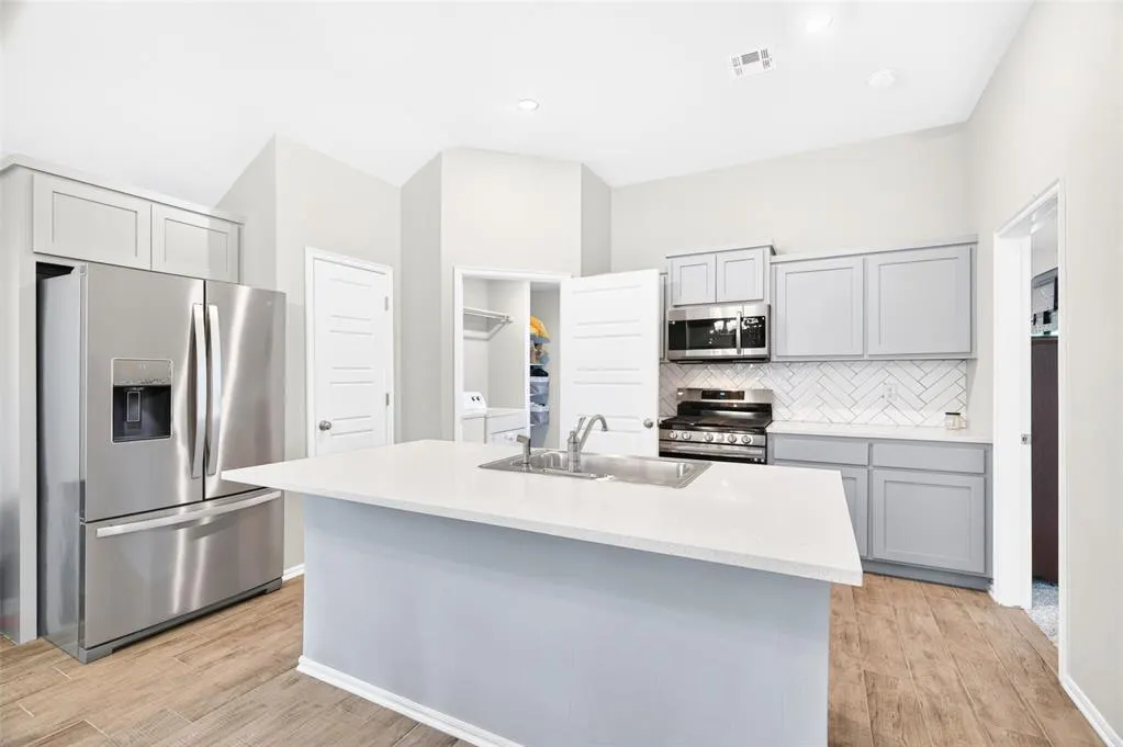 Photo 9 — 11437 SW 12th Street, Yukon, OK 73099
