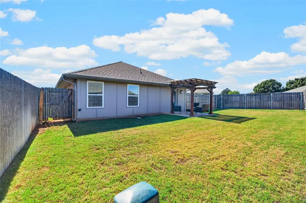 Photo 22 — 11437 SW 12th Street, Yukon, OK 73099