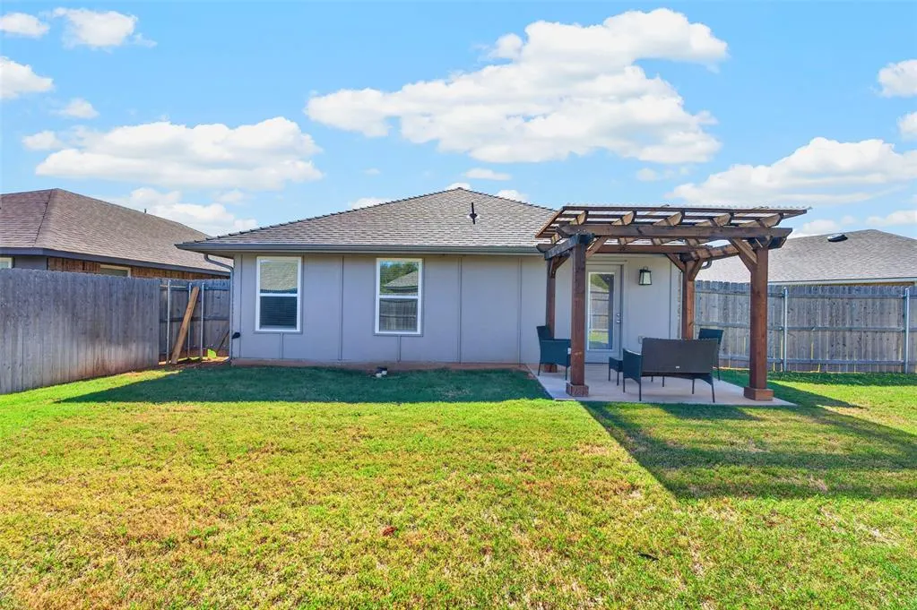 Photo 23 — 11437 SW 12th Street, Yukon, OK 73099