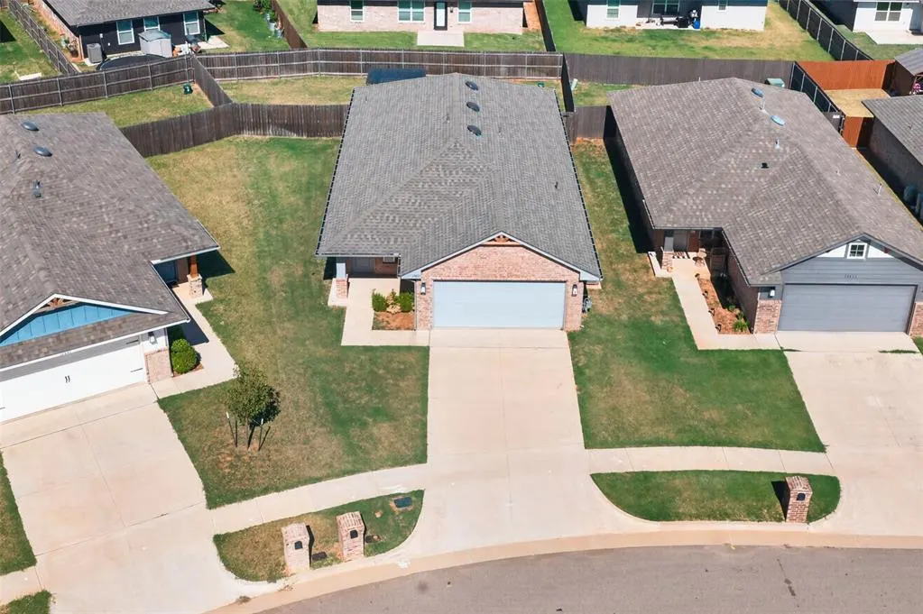 Photo 29 — 11437 SW 12th Street, Yukon, OK 73099