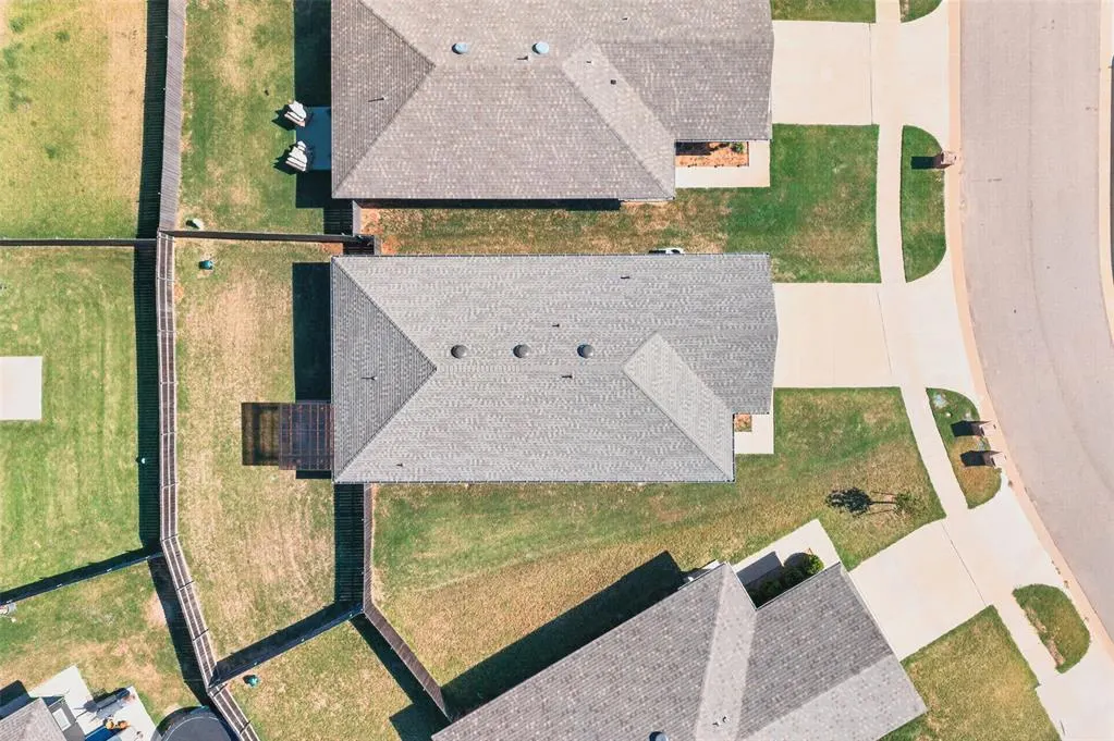 Photo 30 — 11437 SW 12th Street, Yukon, OK 73099