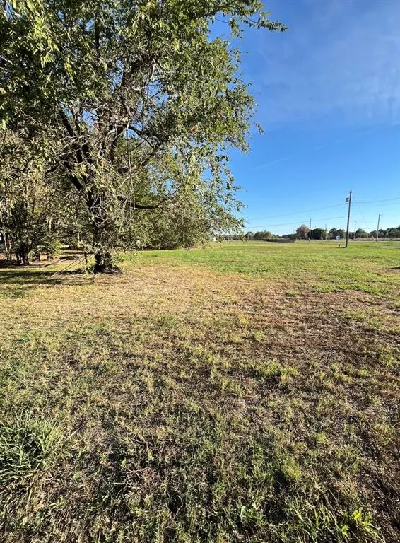Photo 2 — 306 E Minnesota Avenue, Chickasha, OK 73018