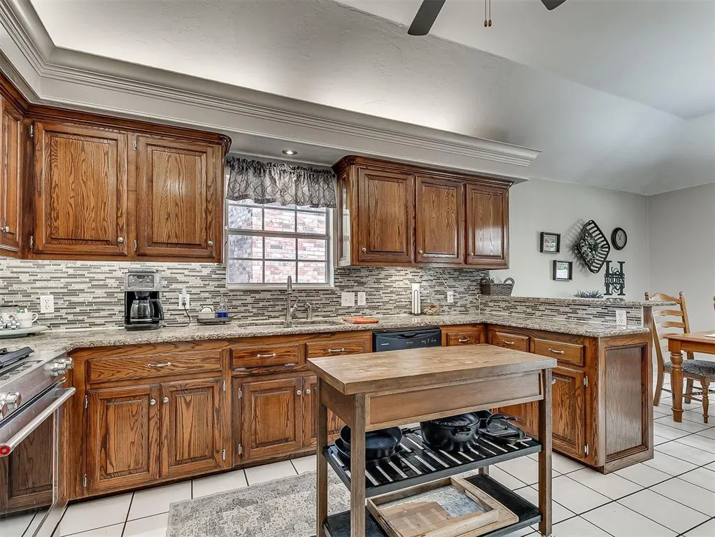Photo 21 — 4108 Eaton Place, Edmond, OK 73034