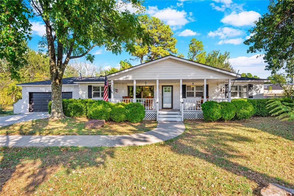 Front exterior — 208 S Glendale Road, Midwest City, OK 73130