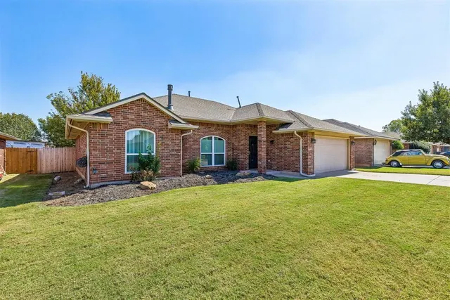Photo 4 — 16100 Katie Ridge Drive, Edmond, OK 73013