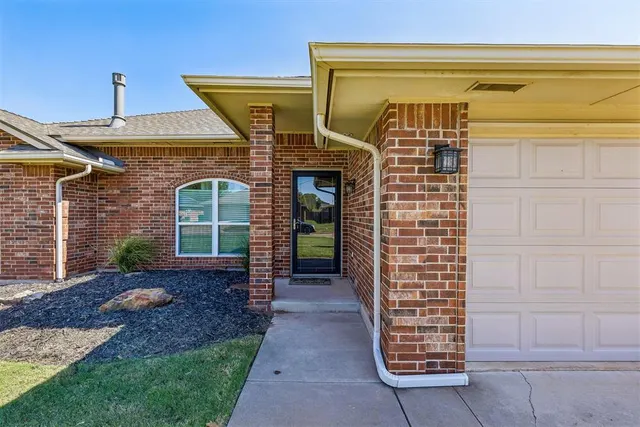 Photo 5 — 16100 Katie Ridge Drive, Edmond, OK 73013