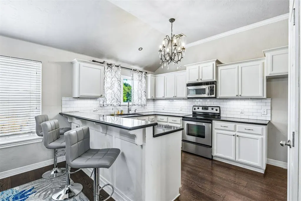 Photo 9 — 16100 Katie Ridge Drive, Edmond, OK 73013
