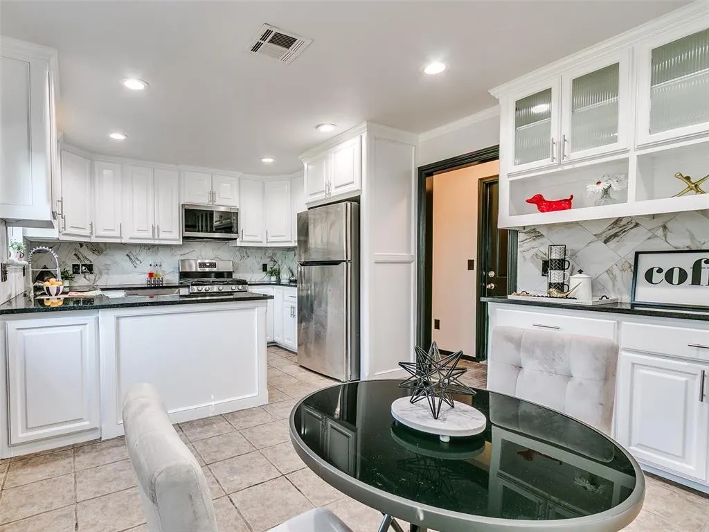 Photo 12 — 5912 NW 83rd Street, Oklahoma City, OK 73132