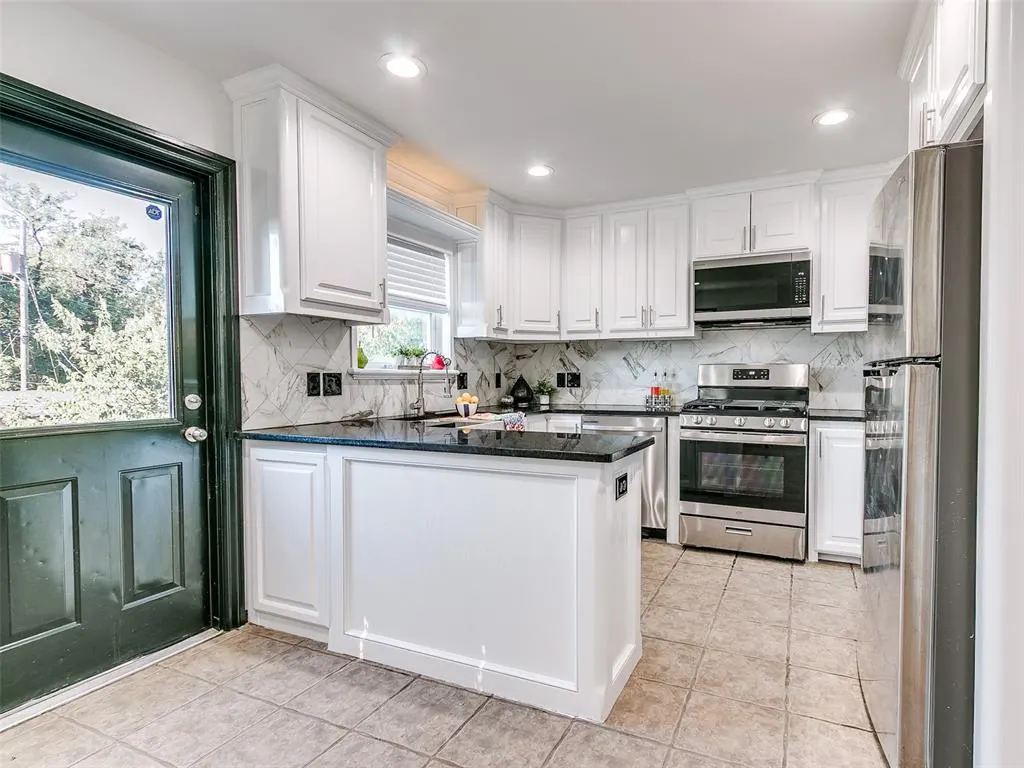 Photo 13 — 5912 NW 83rd Street, Oklahoma City, OK 73132