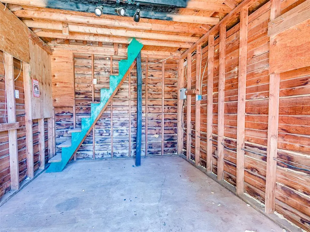 Photo 43 — 5912 NW 83rd Street, Oklahoma City, OK 73132