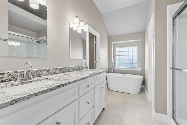 Photo 4 — 2101 Del Simmons Drive, Edmond, OK 73003