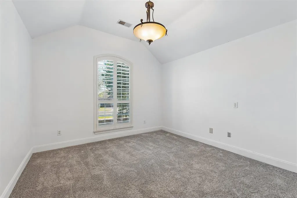 Photo 11 — 2101 Del Simmons Drive, Edmond, OK 73003