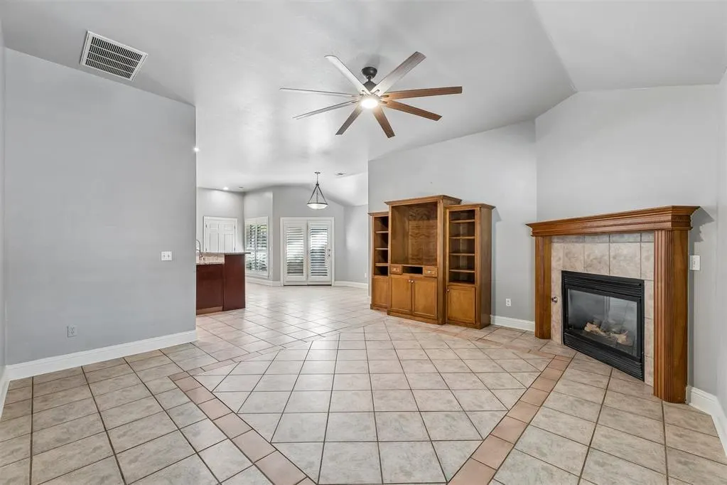 Photo 13 — 2101 Del Simmons Drive, Edmond, OK 73003