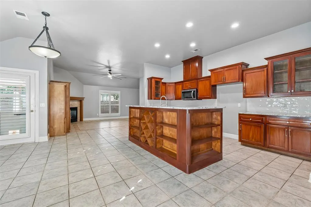 Photo 16 — 2101 Del Simmons Drive, Edmond, OK 73003