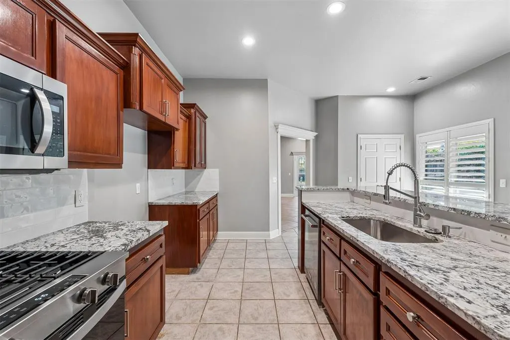 Photo 18 — 2101 Del Simmons Drive, Edmond, OK 73003
