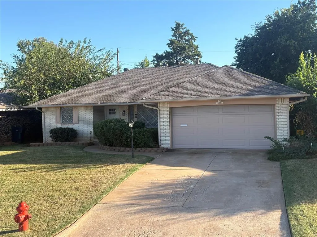 Front exterior — 400 Wildewood Terrace, Oklahoma City, OK 73105