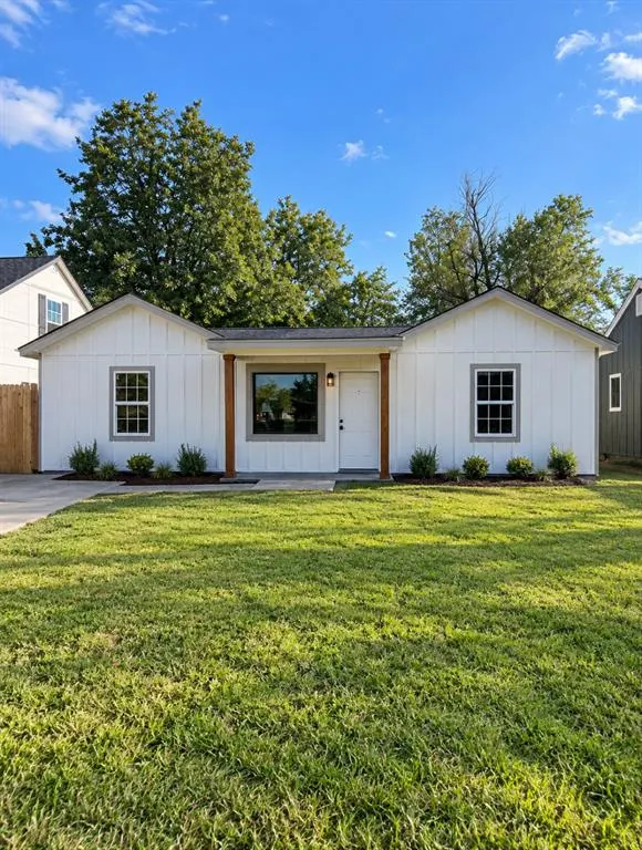 Front exterior — 1324 NW 98th Street, Oklahoma City, OK 73114