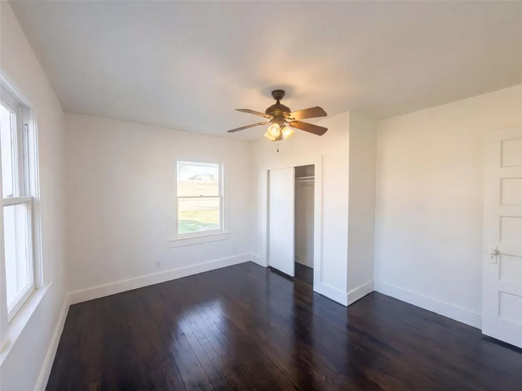 Photo 13 — 921 N 6th Street, Sayre, OK 73662