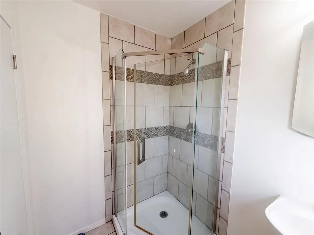 Photo 25 — 921 N 6th Street, Sayre, OK 73662