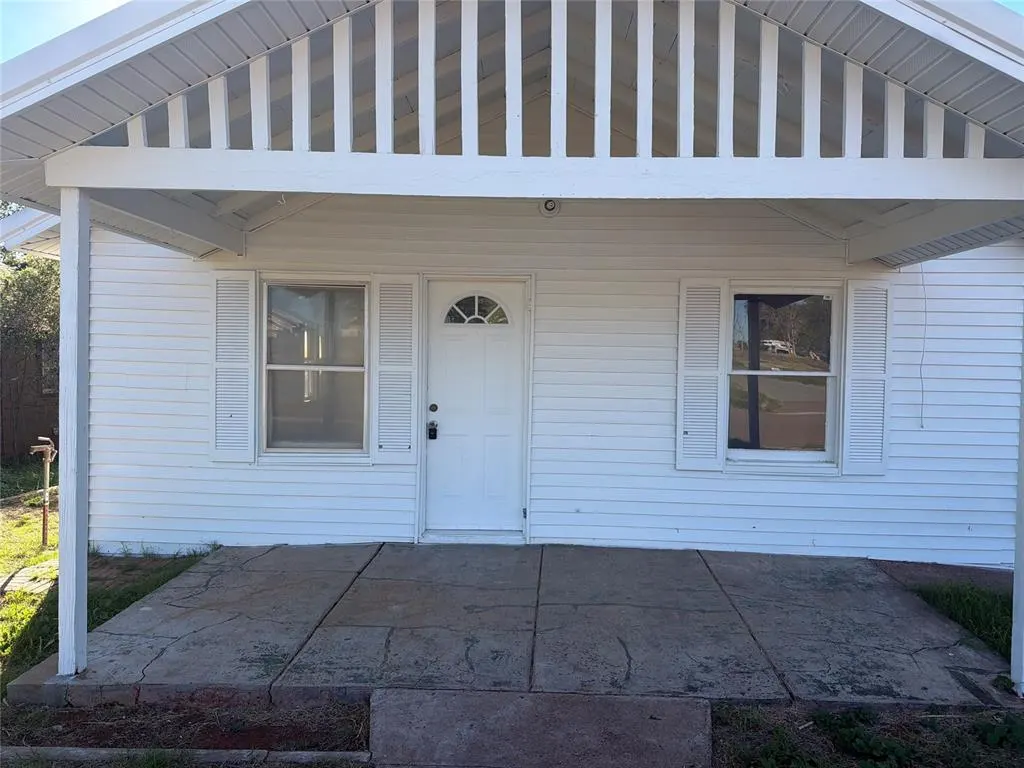Photo 33 — 921 N 6th Street, Sayre, OK 73662