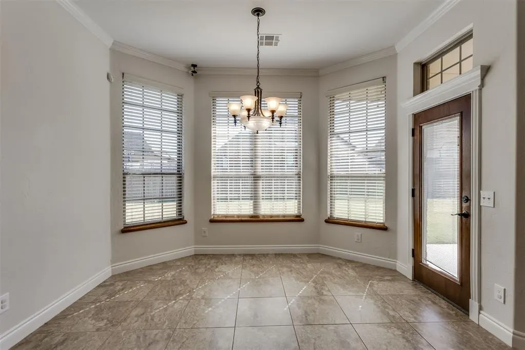 Photo 14 — 10812 NW 34th Street, Yukon, OK 73099