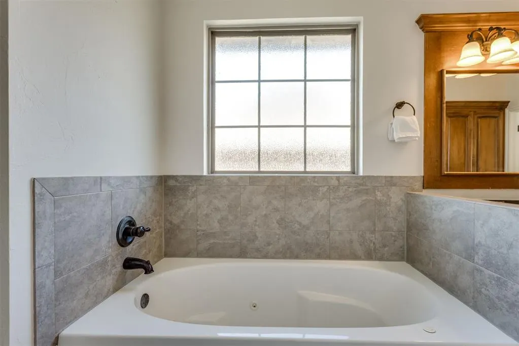Photo 23 — 10812 NW 34th Street, Yukon, OK 73099