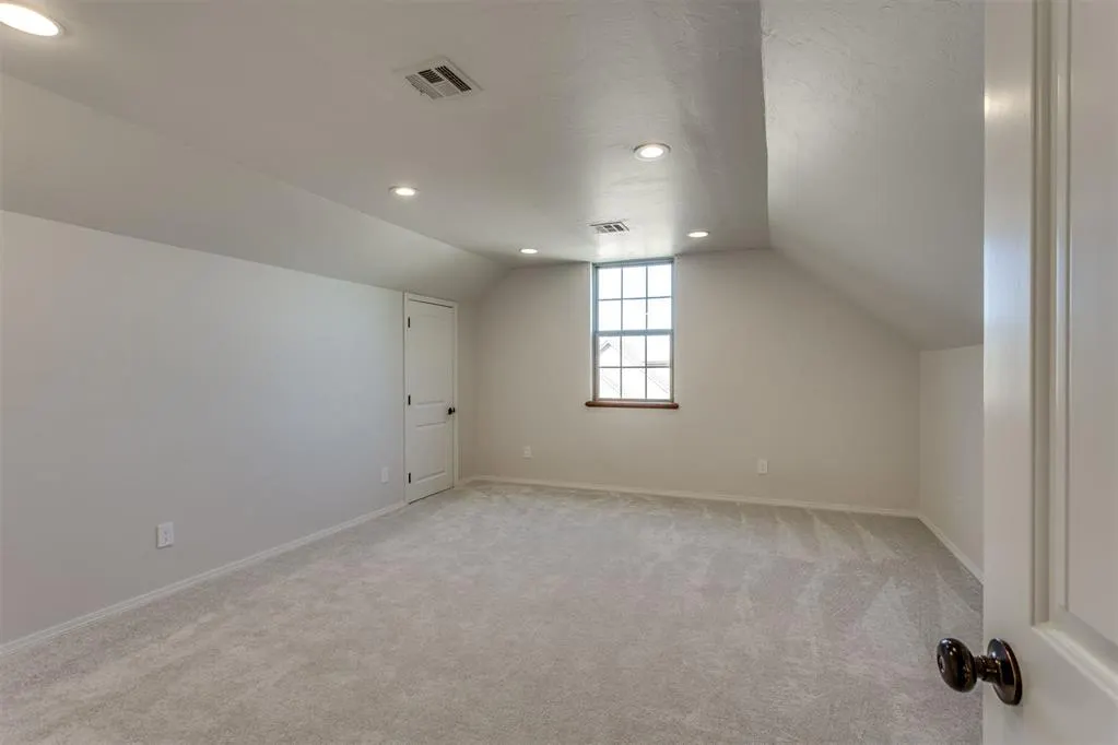 Photo 28 — 10812 NW 34th Street, Yukon, OK 73099