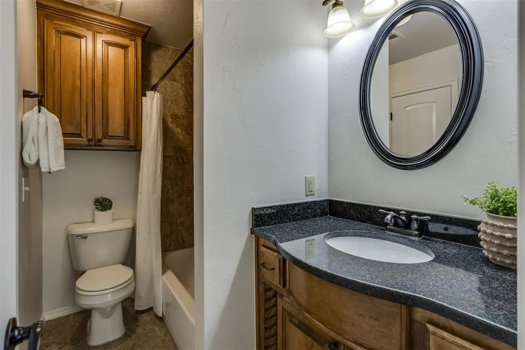 Photo 35 — 10812 NW 34th Street, Yukon, OK 73099