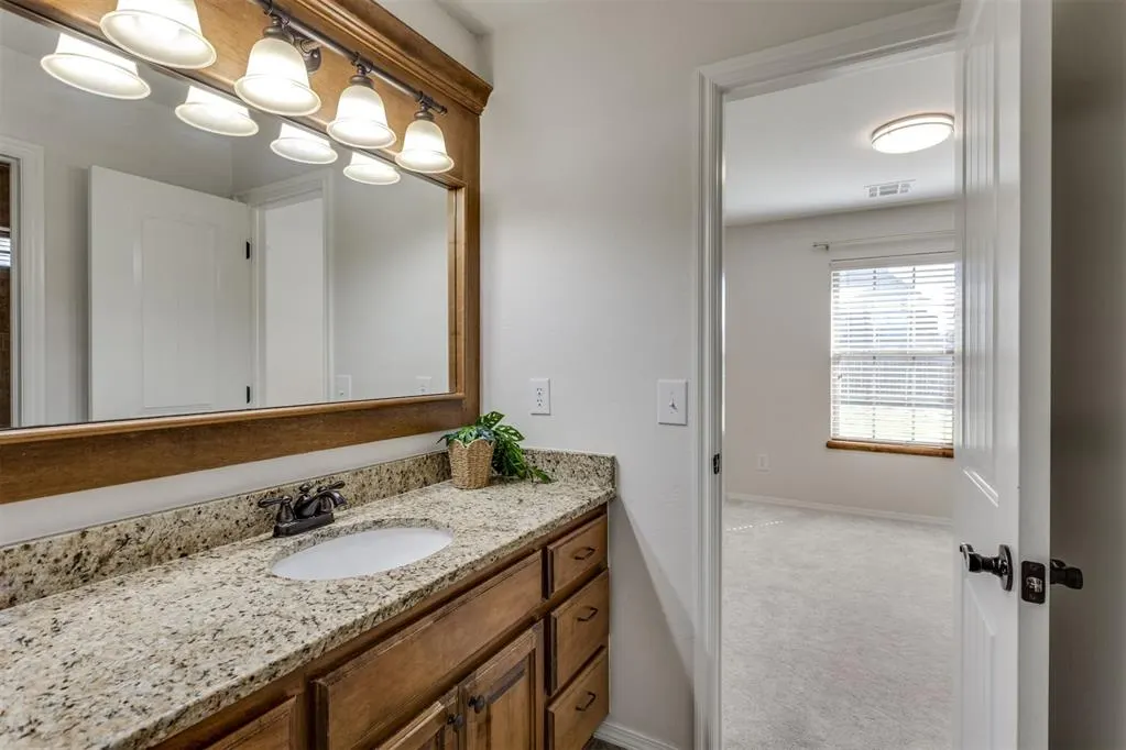 Photo 39 — 10812 NW 34th Street, Yukon, OK 73099