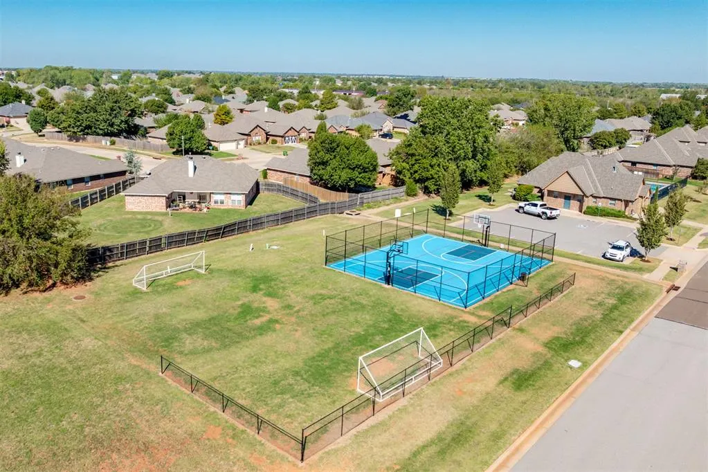Photo 49 — 10812 NW 34th Street, Yukon, OK 73099