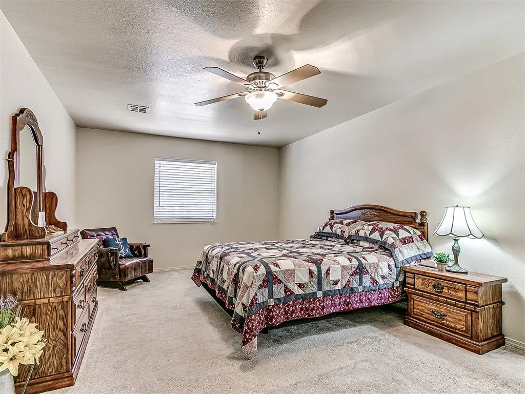 Photo 17 — 318 S Cimarron Street, Crescent, OK 73028