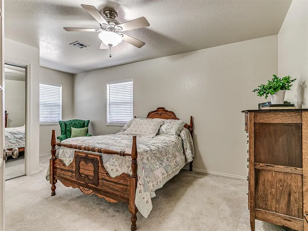 Photo 24 — 318 S Cimarron Street, Crescent, OK 73028