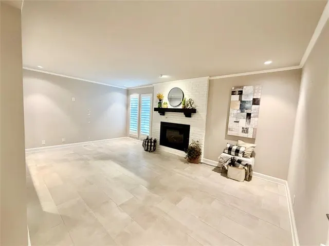 Photo 2 — 16 Windbrook, Norman, OK 73072
