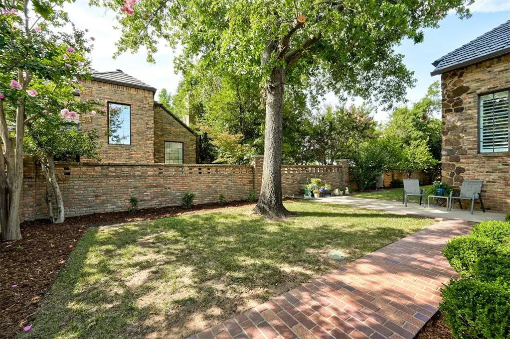 Photo 10 — 16 Windbrook, Norman, OK 73072