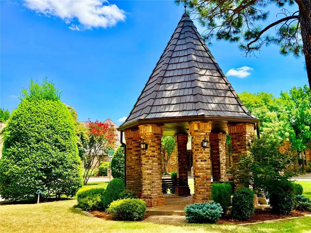 Photo 43 — 16 Windbrook, Norman, OK 73072