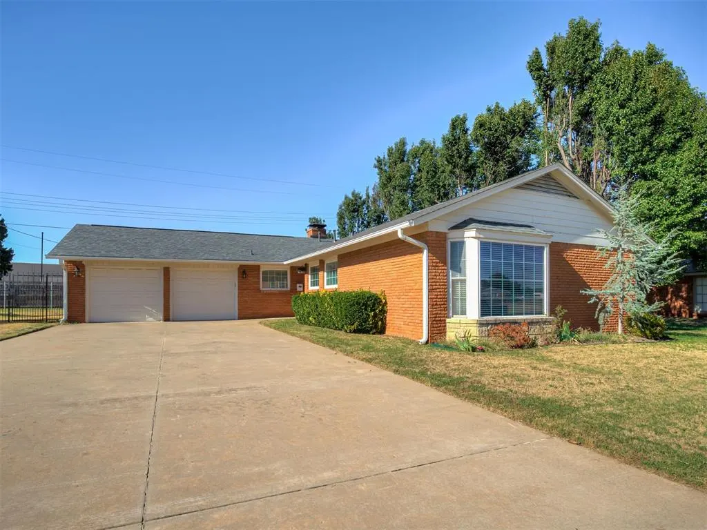 Photo 3 — 3620 NW 62nd Street, Oklahoma City, OK 73112