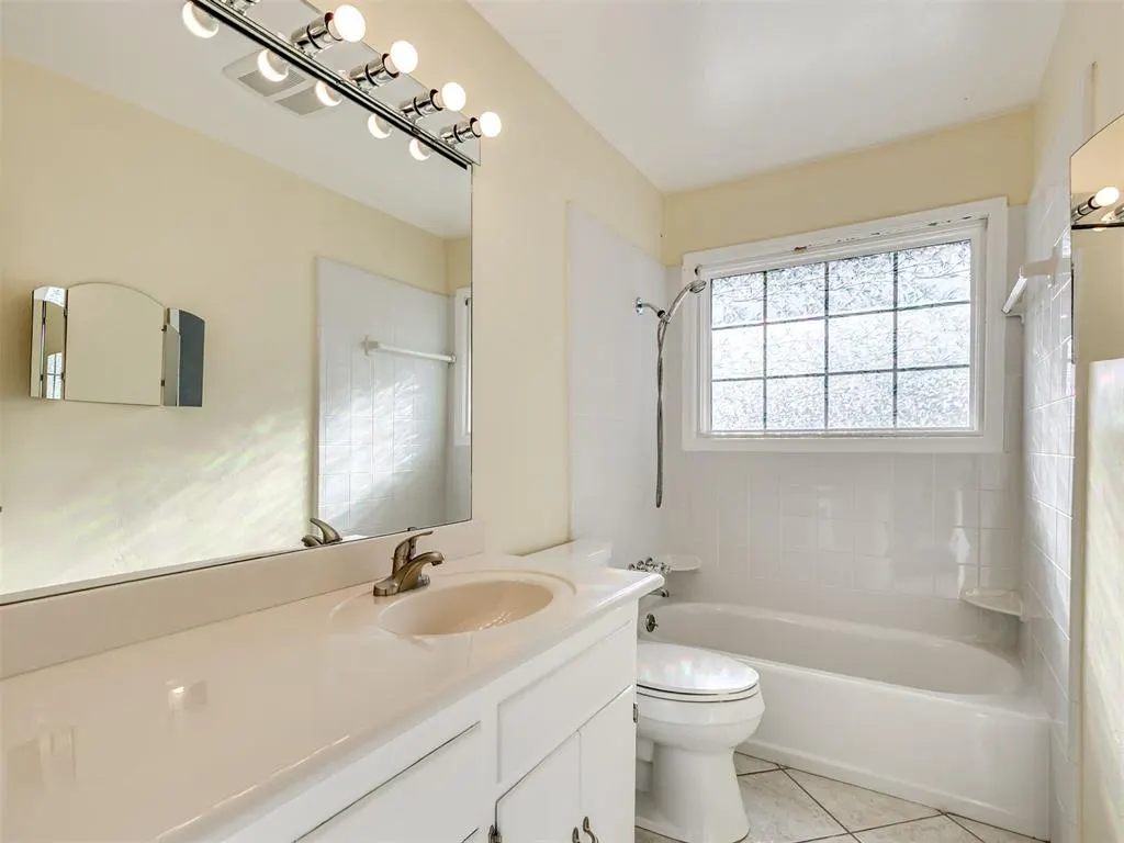 Photo 18 — 3620 NW 62nd Street, Oklahoma City, OK 73112