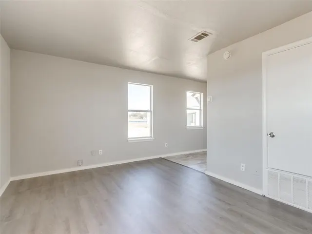 Photo 8 — 4205 SE 59th Street, Oklahoma City, OK 73135