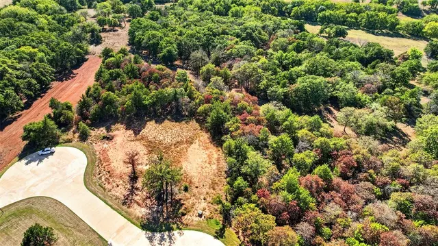 Photo 3 — 12075 Bentley Drive, Guthrie, OK 73044