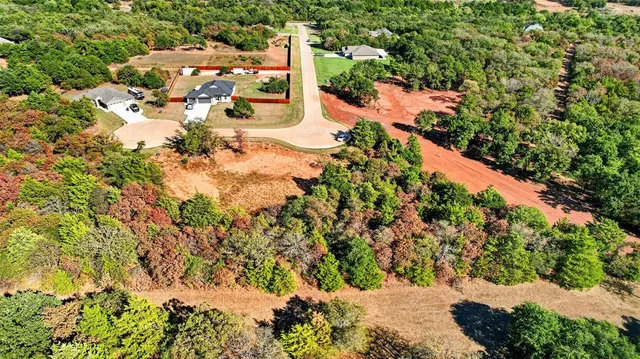 Photo 4 — 12075 Bentley Drive, Guthrie, OK 73044