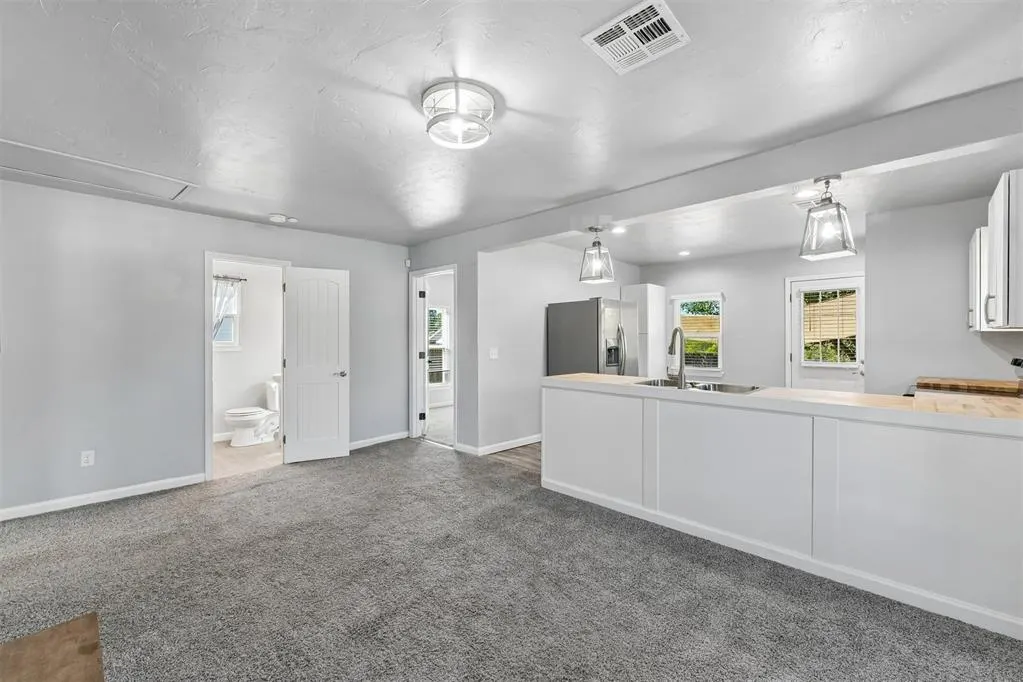 Front exterior — 703 S Dewey Avenue, Chandler, OK 74834
