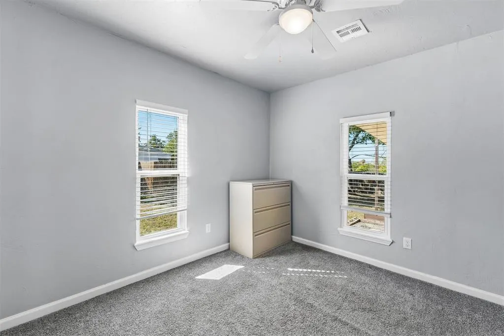 Photo 22 — 703 S Dewey Avenue, Chandler, OK 74834