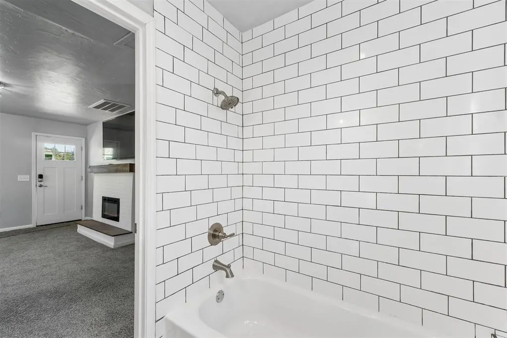 Photo 24 — 703 S Dewey Avenue, Chandler, OK 74834