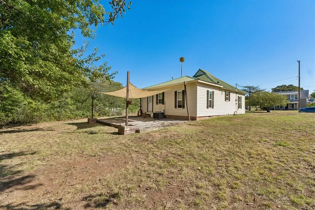 Photo 35 — 703 S Dewey Avenue, Chandler, OK 74834