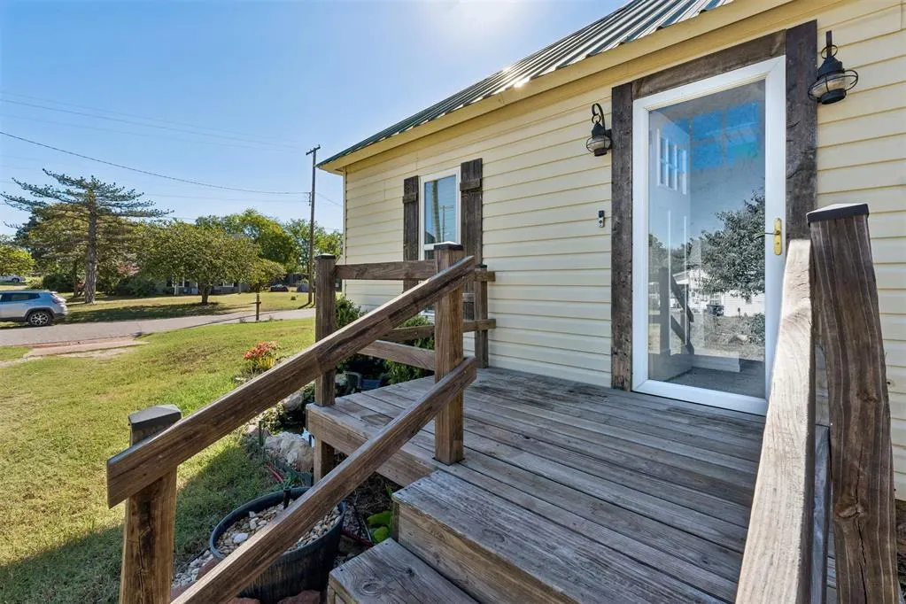 Photo 39 — 703 S Dewey Avenue, Chandler, OK 74834