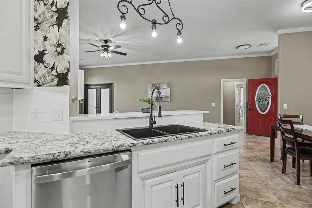 Photo 9 — 10915 Blue Sky Drive, Midwest City, OK 73130