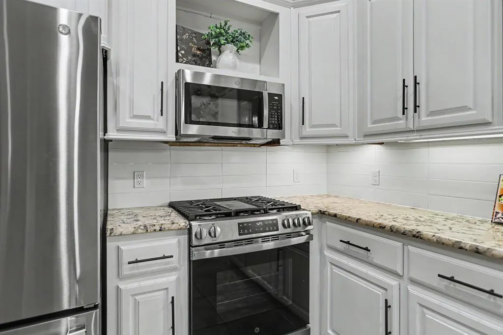 Photo 10 — 10915 Blue Sky Drive, Midwest City, OK 73130